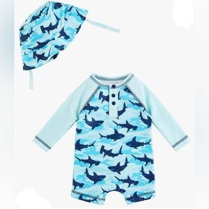 NWT MudPie 2pc Shark Swimsuit Rash Guard & Hat sz 3-6m